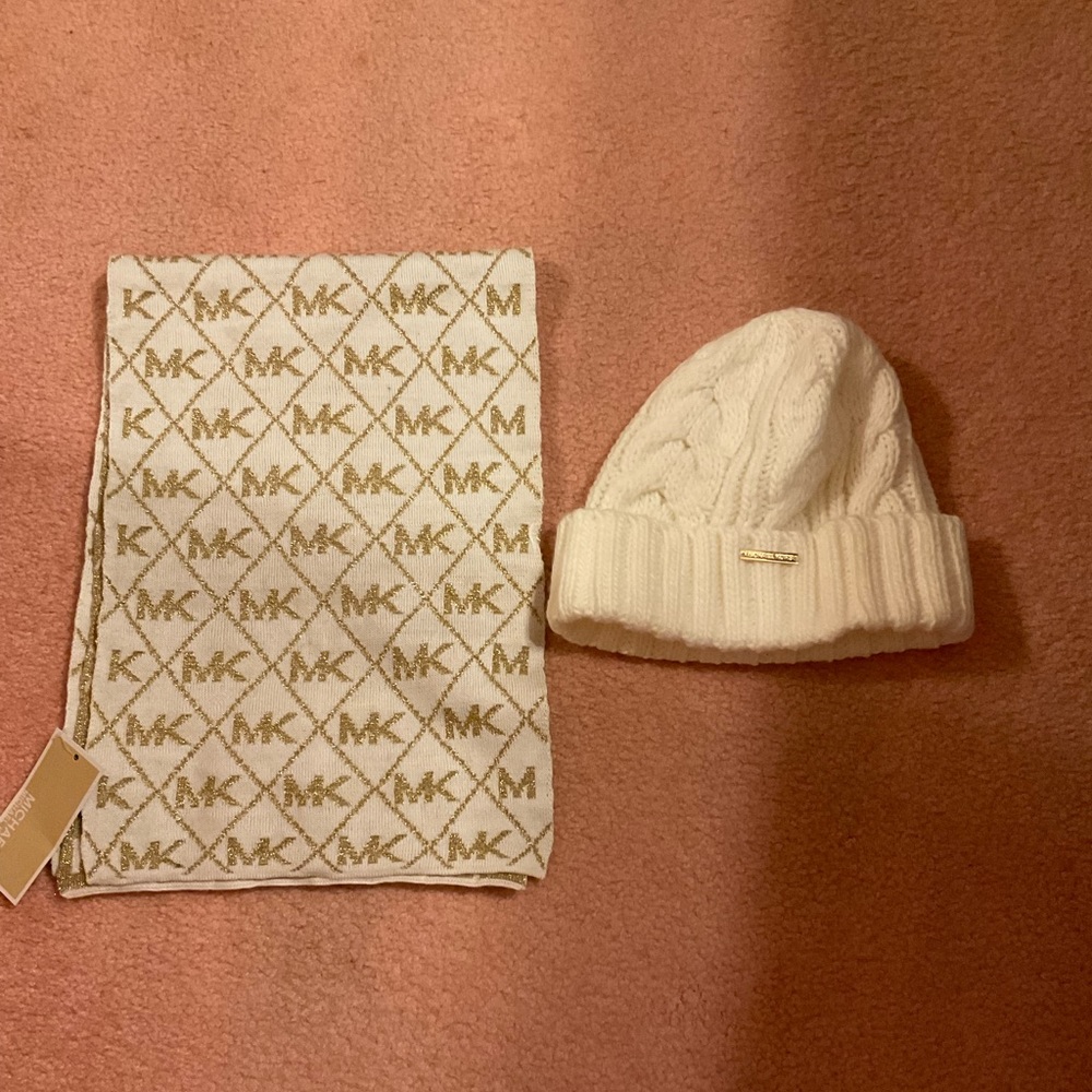 Michael Kors hat & scarf